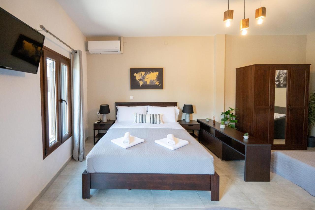 Casa En El Lago -Luxury Apartments In The Historical Center Of Ioannina Exterior photo