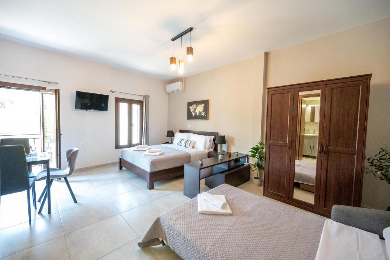 Casa En El Lago -Luxury Apartments In The Historical Center Of Ioannina Exterior photo